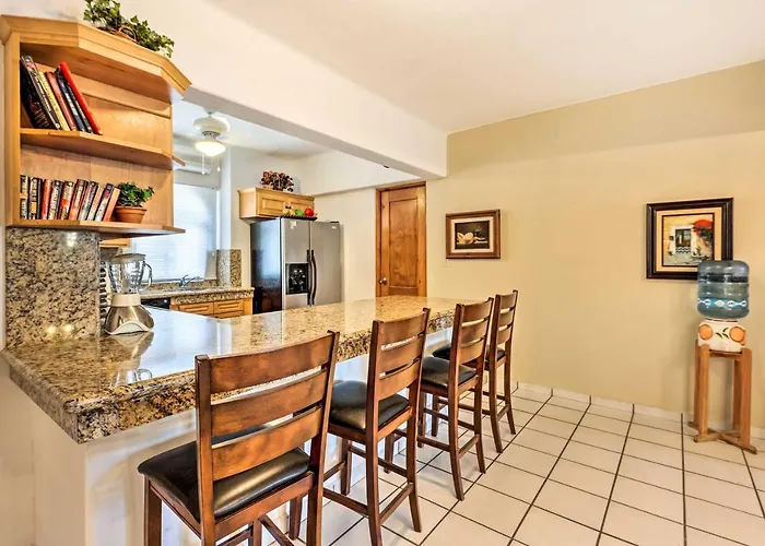 Chic Getaway < 2 Miles To Beaches! Сasa de vacaciones Cabo San Lucas