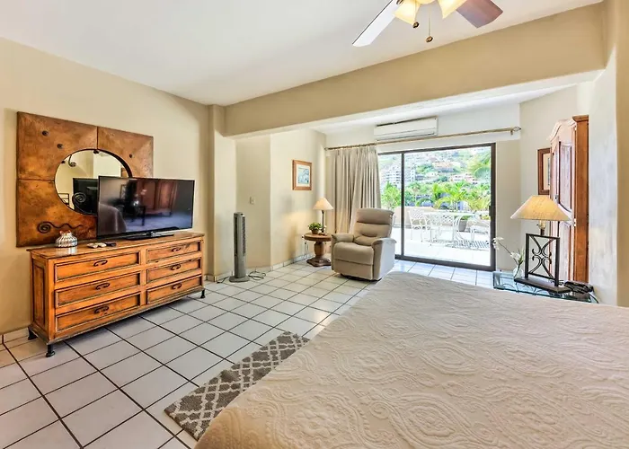 Chic Getaway < 2 Miles To Beaches! Сasa de vacaciones Cabo San Lucas